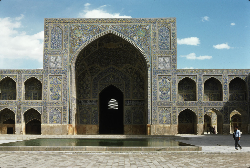 Isfahan. Shah Mosque, East Liwan