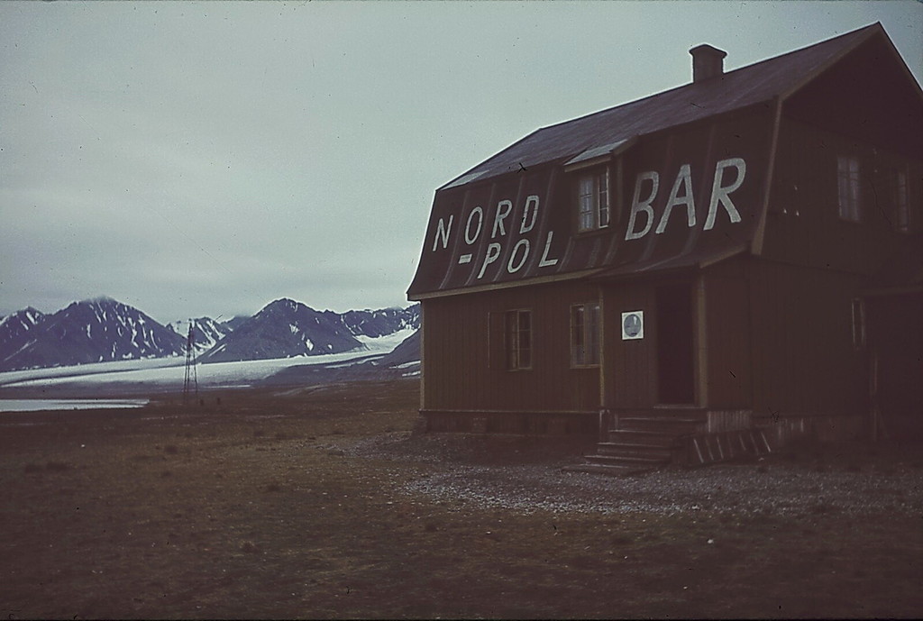 Nordpolen bar i Ny-Ålesund på Svalbard