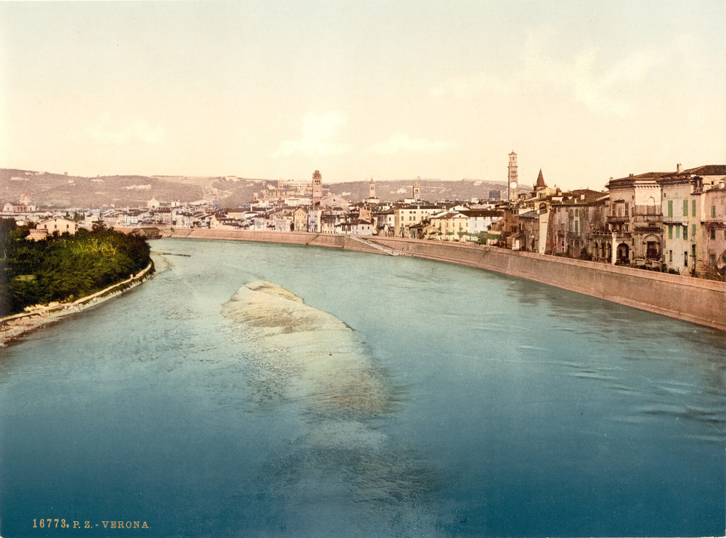 Vista di Verona dal ponte di Castelvecchio.