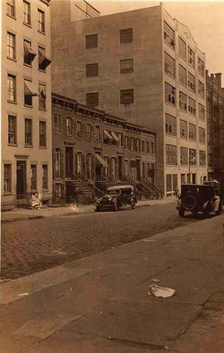 403-425 East 53rd Street, north side, east of First Ave. September 20, 1927. P. L. Sperr.