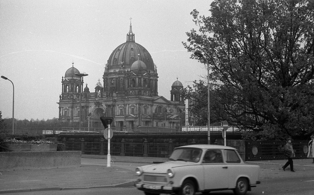 Berliner Dom, blick vom Marx-Engels-Brucke