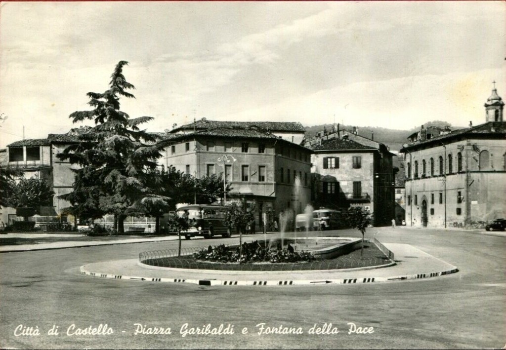 Citta di Castello, Piazza Garibaldi