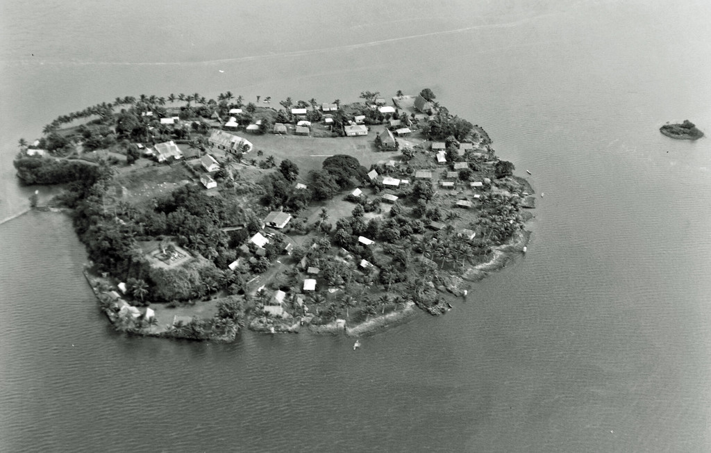 Fiji. Bau Island 29.5.1945 - W