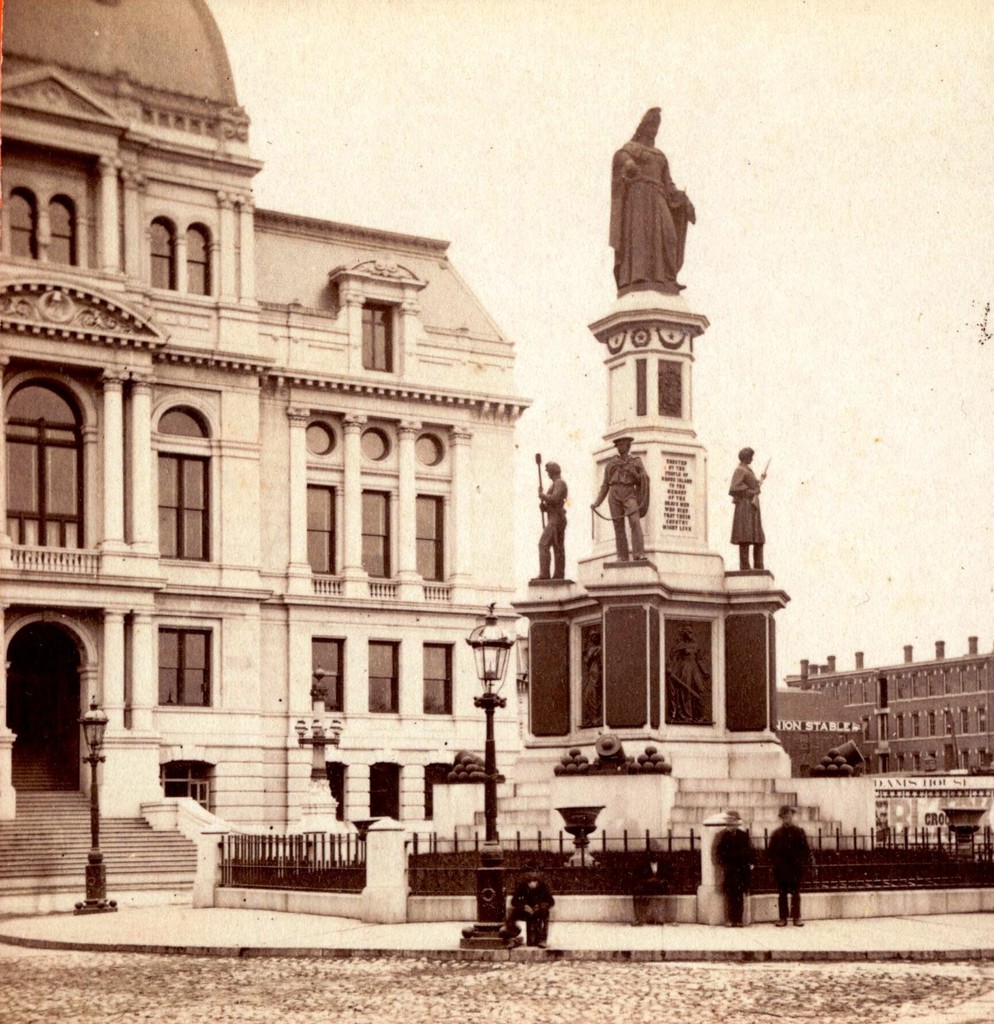 Providence. Soldiers and Sailors Monument & City Hall