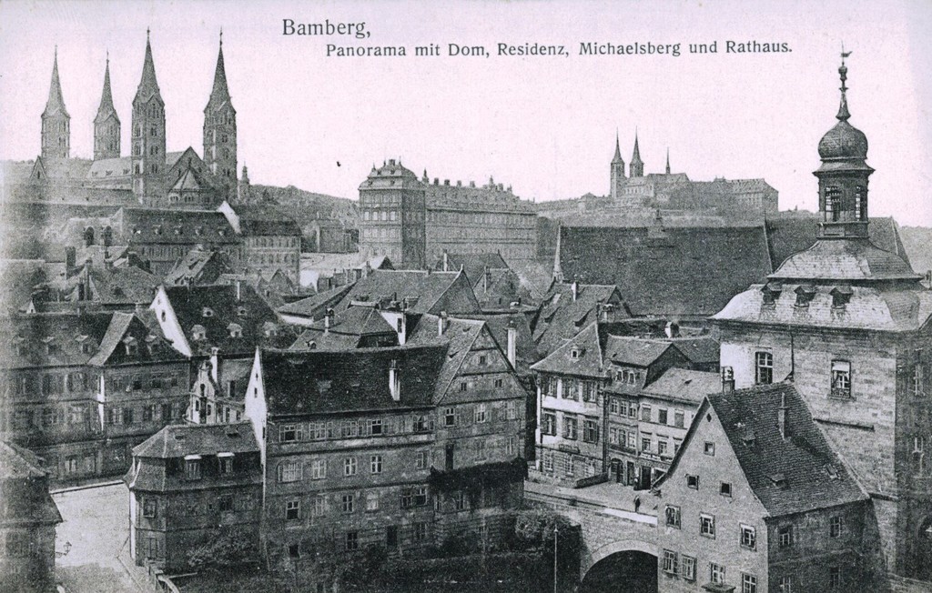Panorama mit Dom, Residenz, Michaelsberg und Rathaus