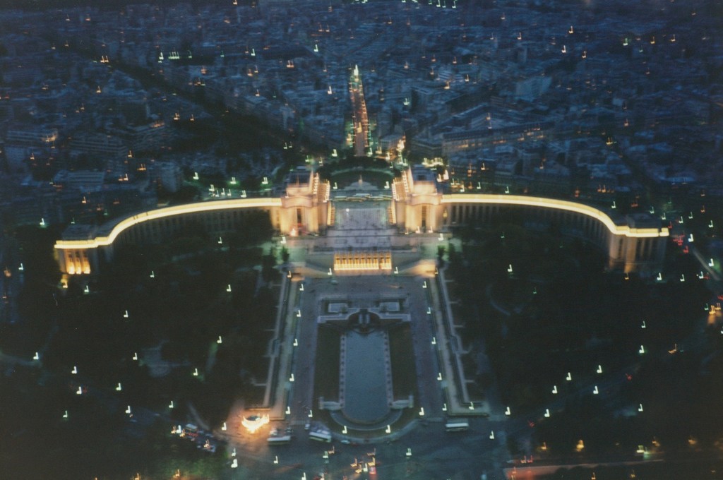 Jardins de Trocadero et musées vus de la Tour Eiffel