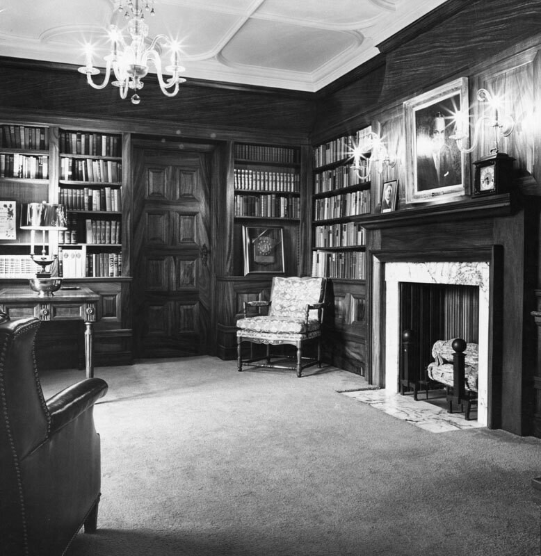 Library at Wrigley mansion