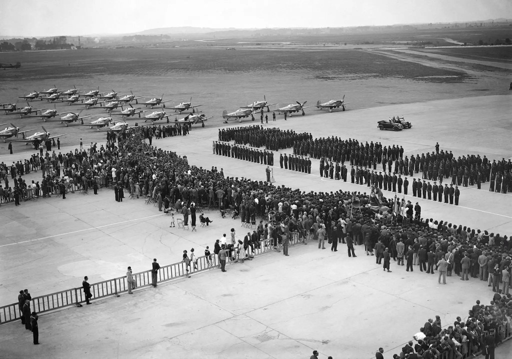 Normandie Niemen à l'aérodrome du Bourget
