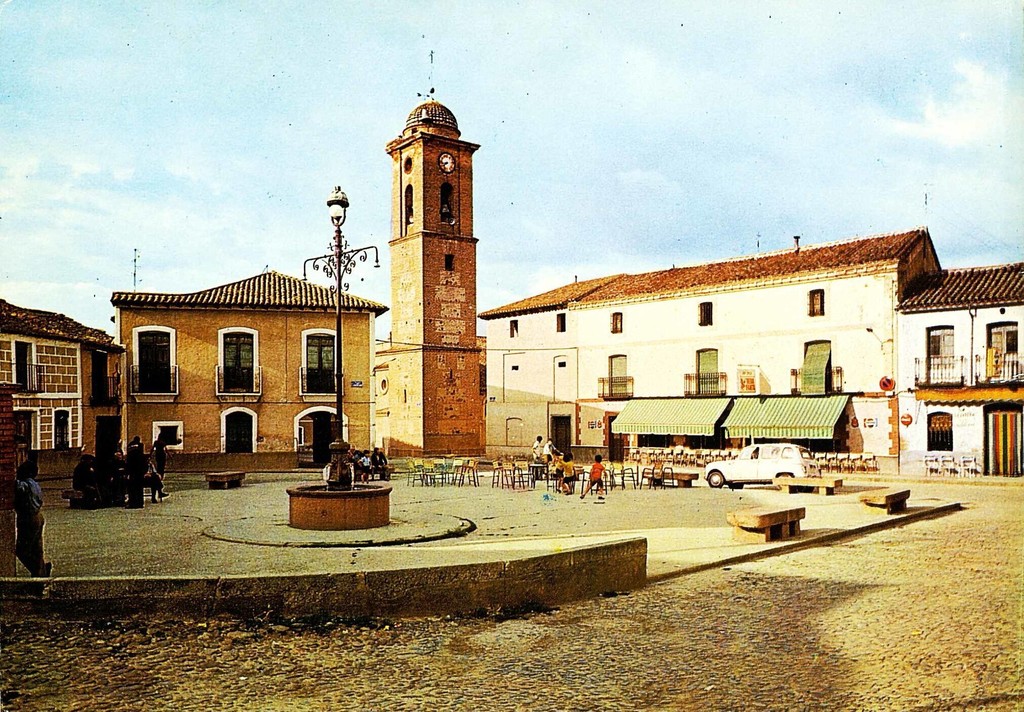 Belvis de la Jara, Plaza del Generalísimo