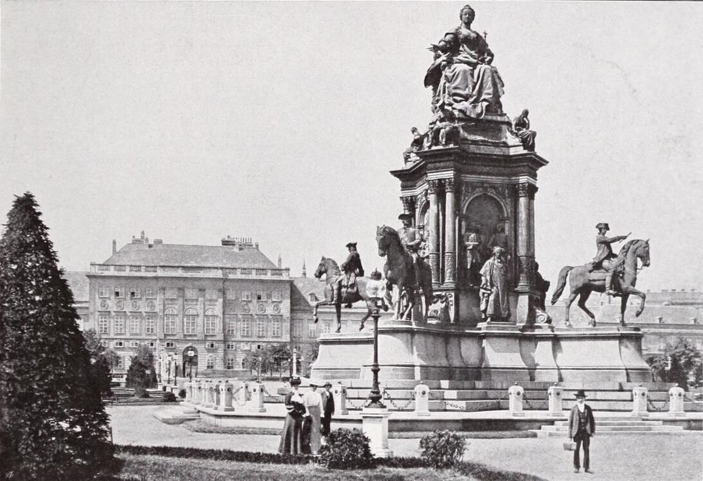 Maria Theresien-Denkmal