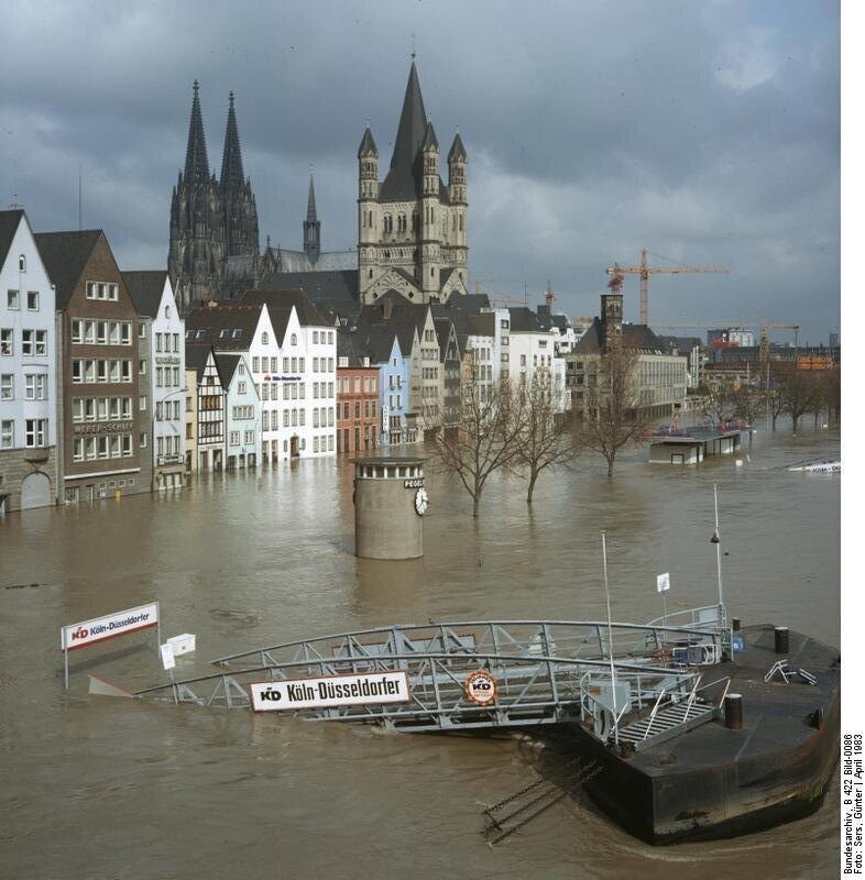 Köln, Rheinufer, Hochwasser
