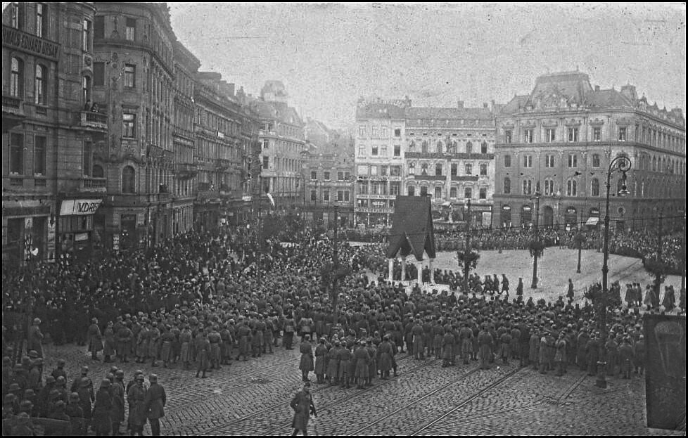 Náměstí Svobody, Manifestace dne 24.11.1918 po vzniku republiky