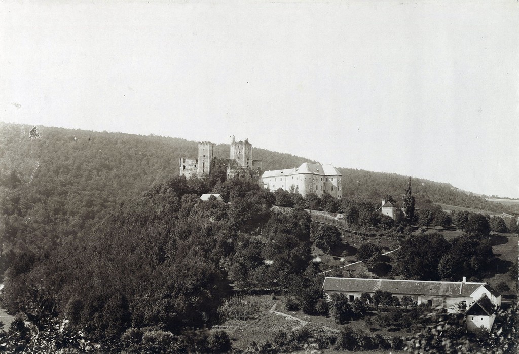 Lockenhaus. Schloss Esterházy
