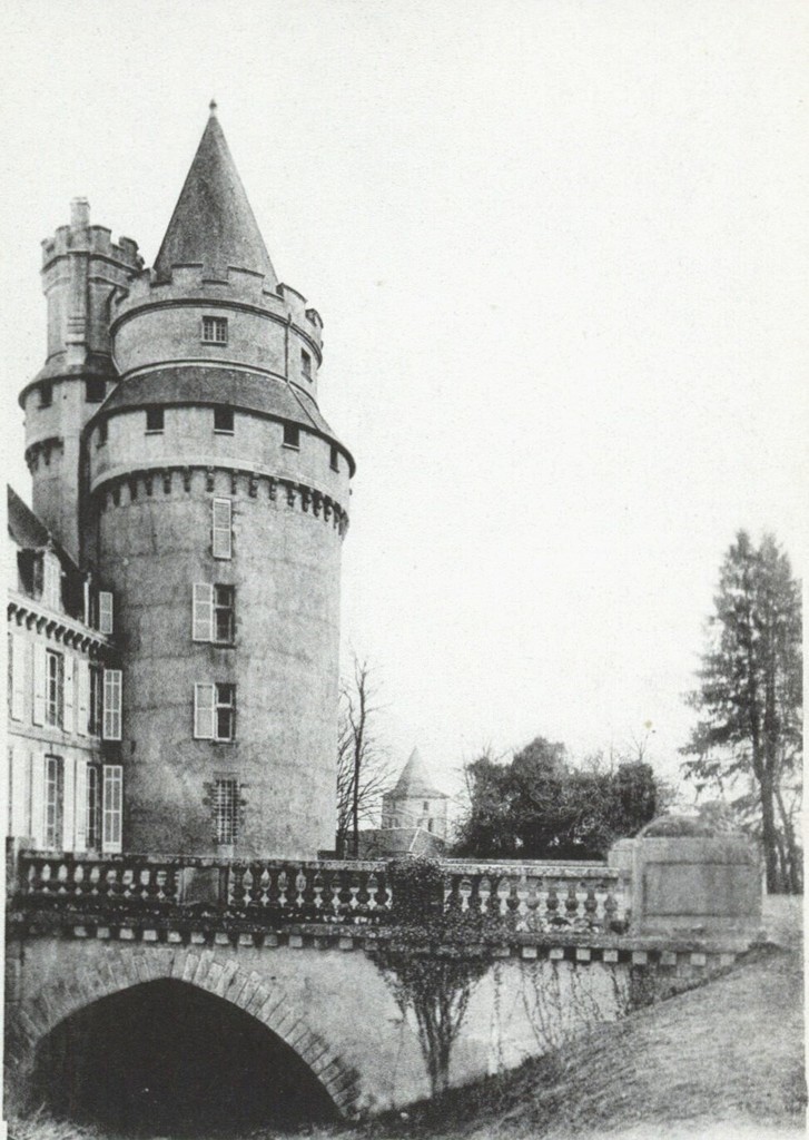 Le château de Bonneval - La tour du Diable