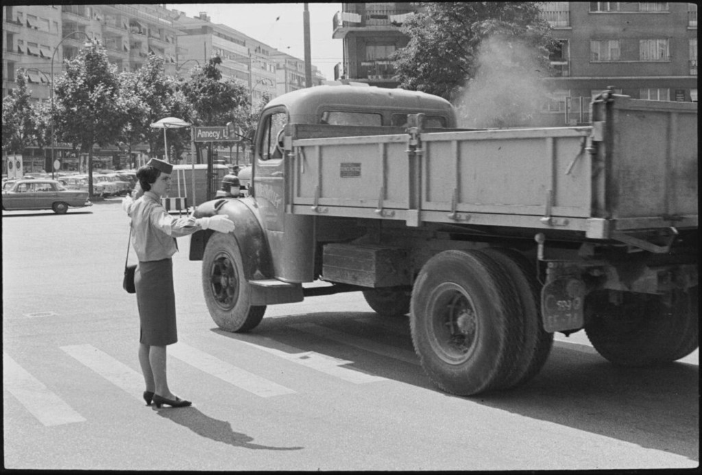 Ecke Boulevard Cart-Vogt und Boulevard du Pont-d'Arve: einer der ersten Verkehrspolizisten
