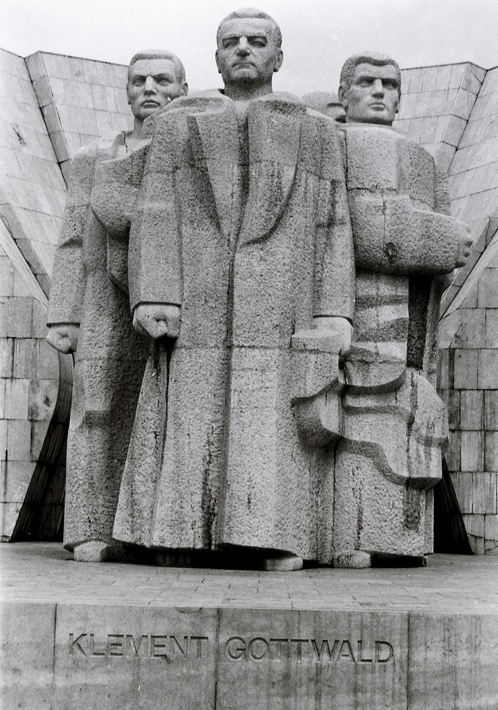 Pamätník K. Gottwalda v Bratislave