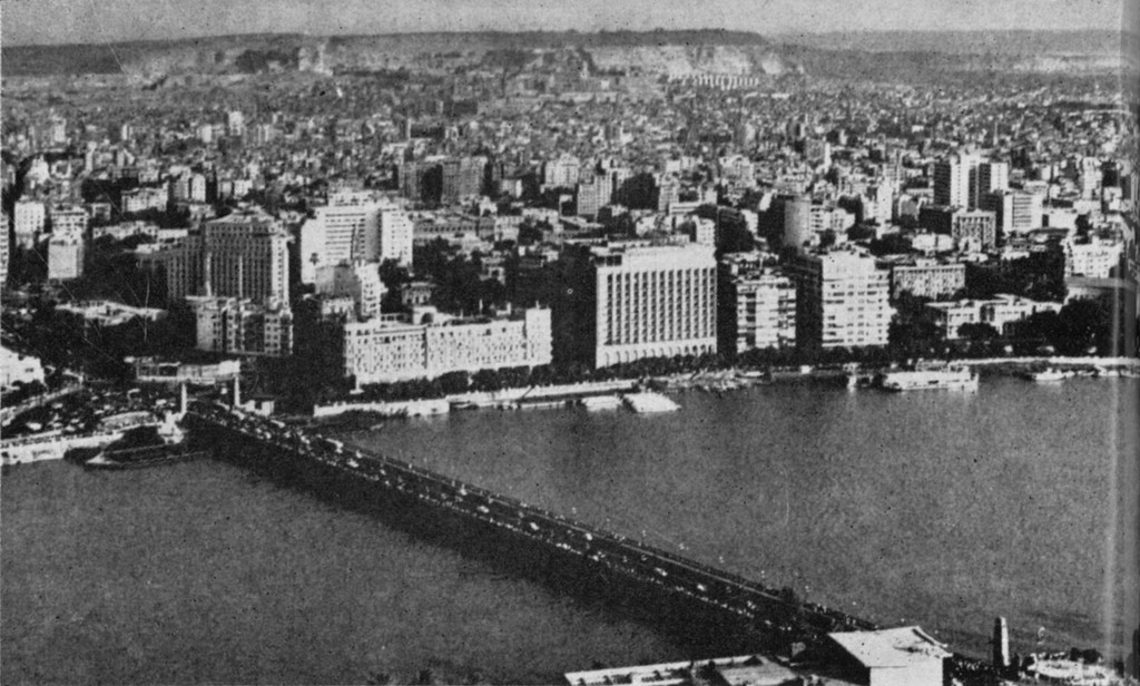 Bridge Et Tahrir through the Nile