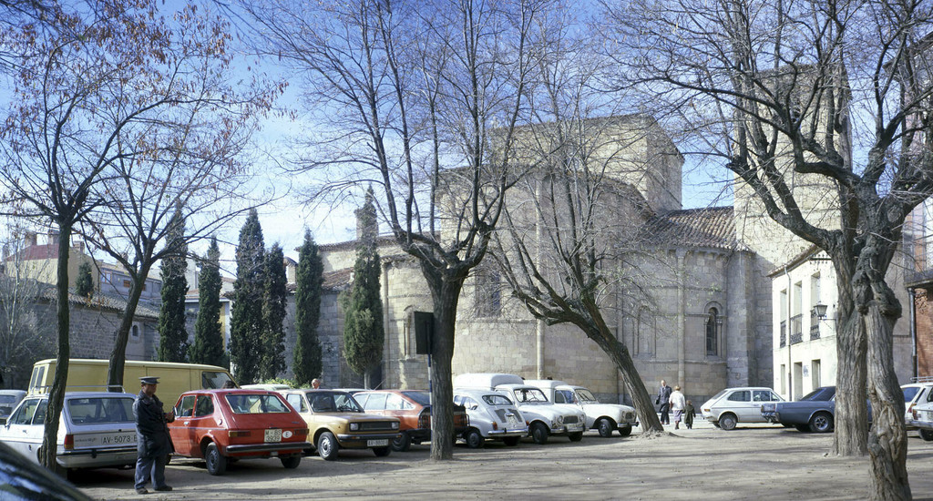 Ávila, Plaza del Ejército