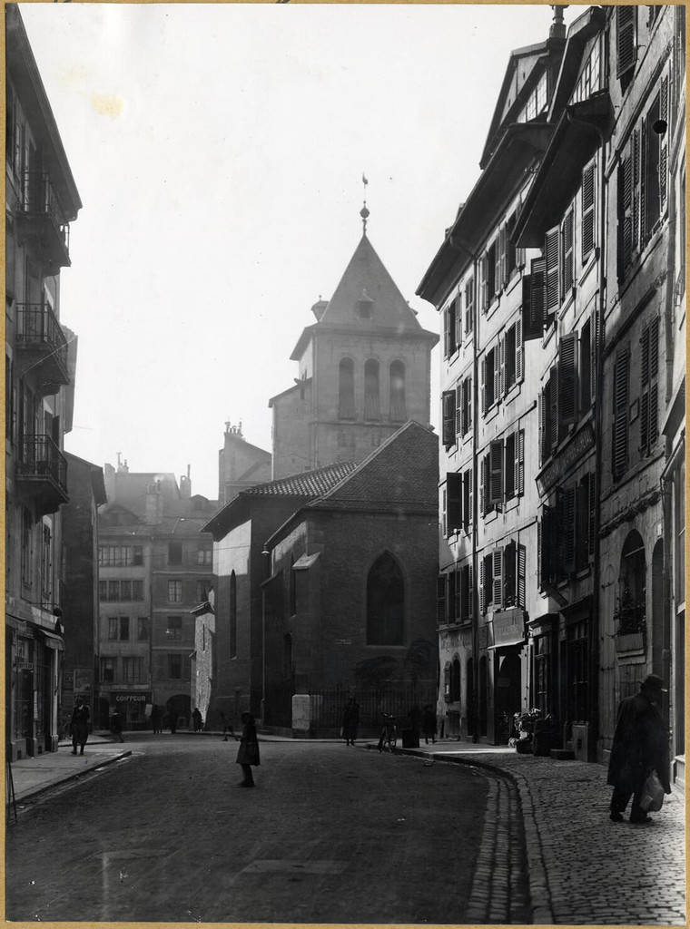 Rue des Corps-Saints: église Saint-Gervais