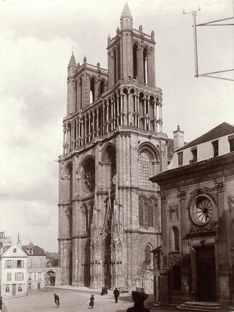 Église Notre-Dame de Mantes-la-Jolie. Façade ouest