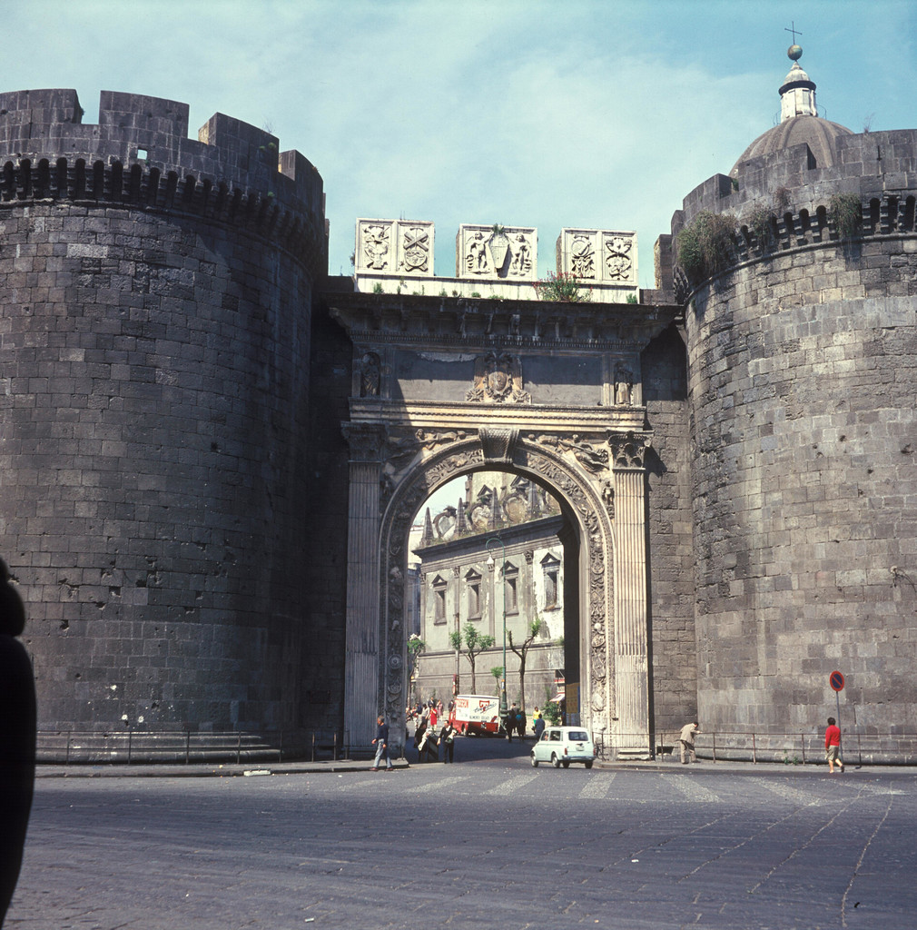 Porta Capuano
