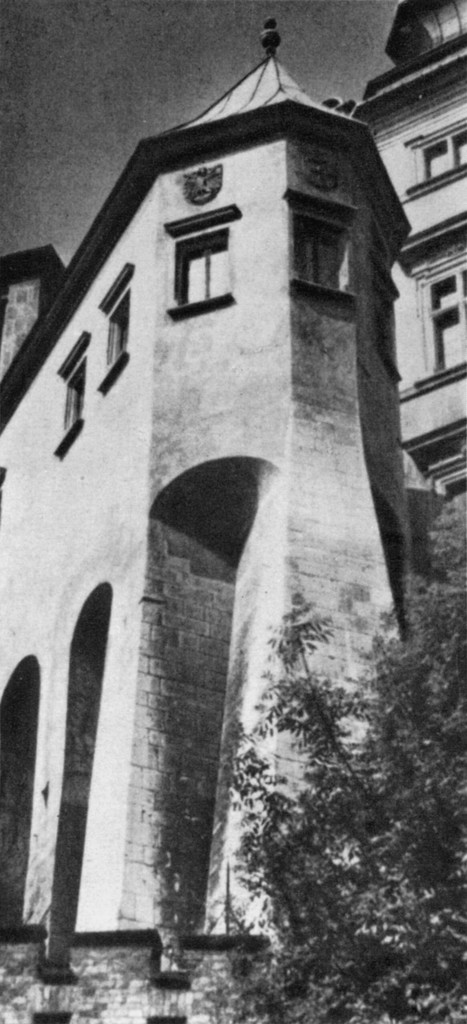 Gotycka wieża „Kurza Stopka” Zamku Królewskiego na Wawelu