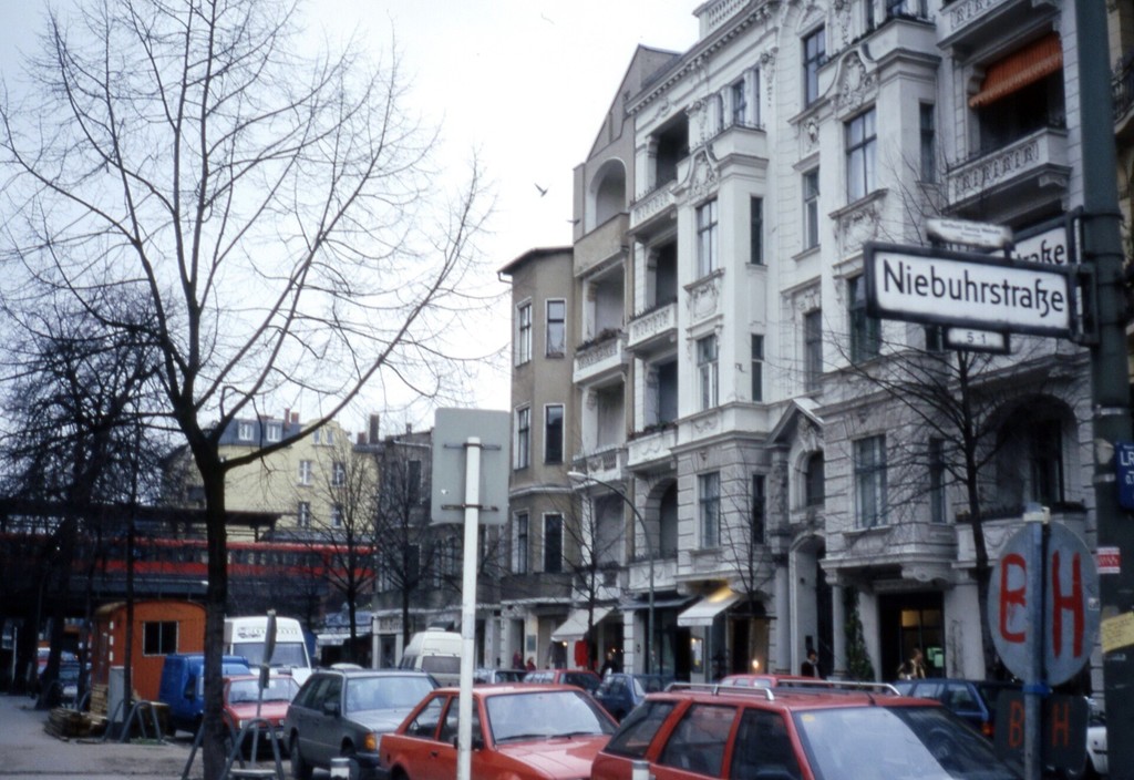Niebuhrstraße, Ecke Bleibtreustraße