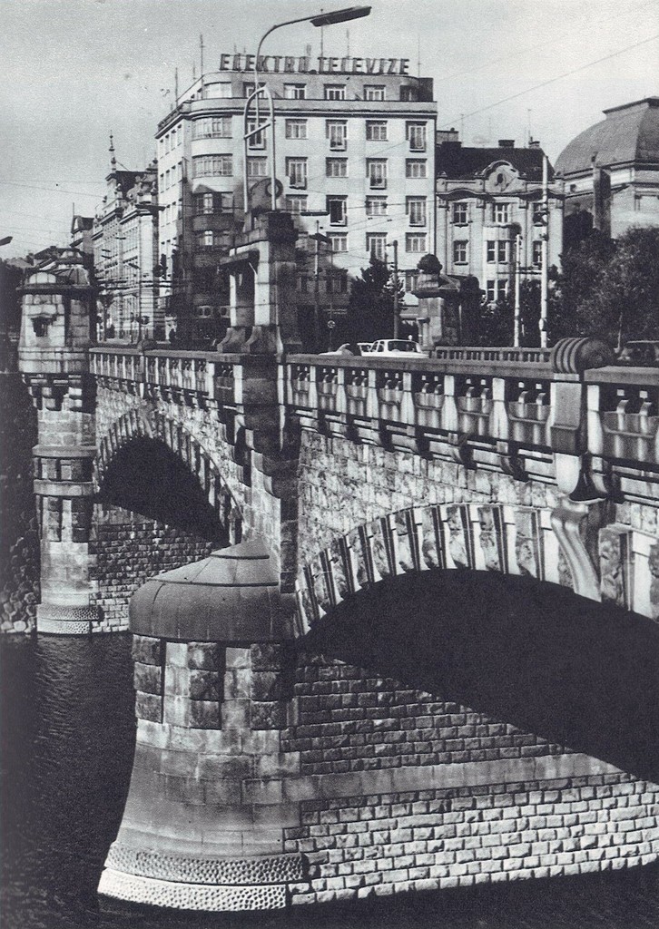 Most přes řeku Rudbuzu