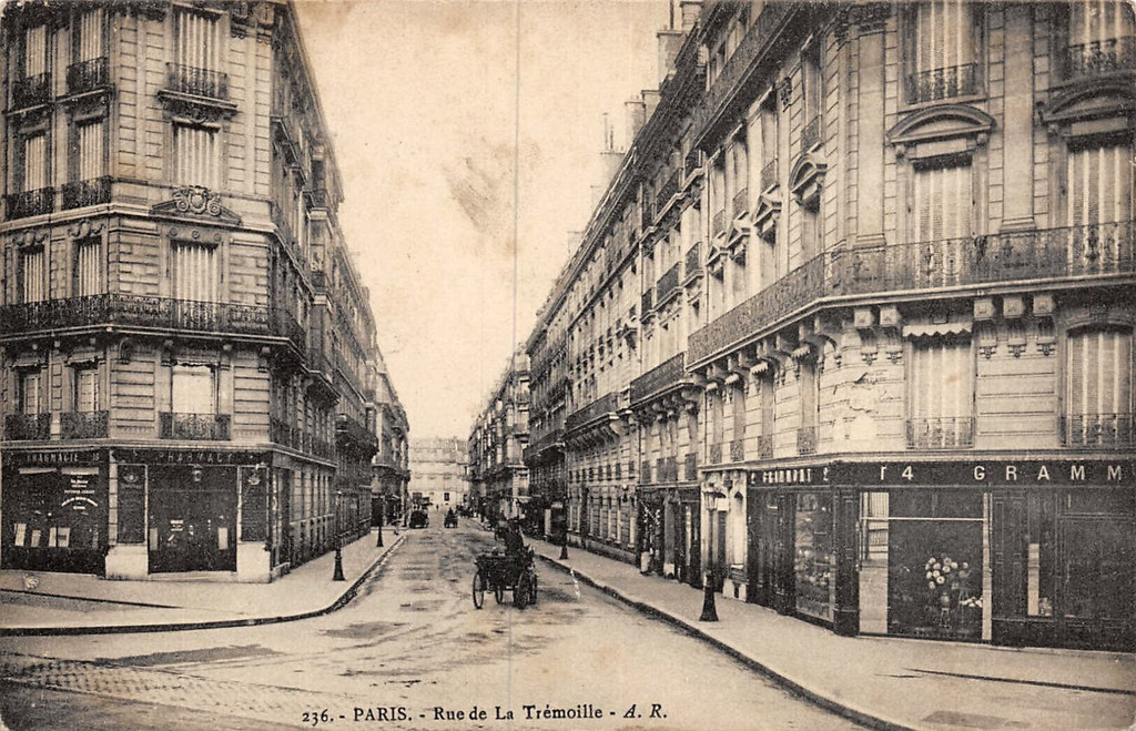 Rue de la Trémoille