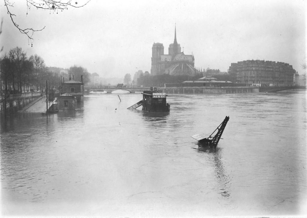 Inondation. La Seine vers Notre Dame