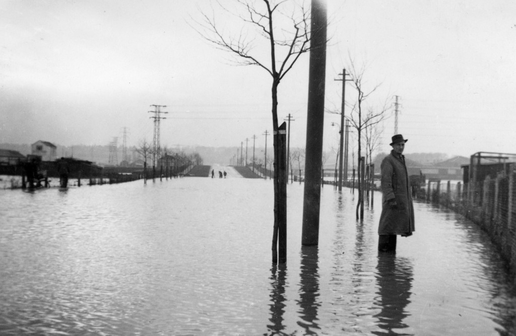 1939 Flood. Yarmouth Road