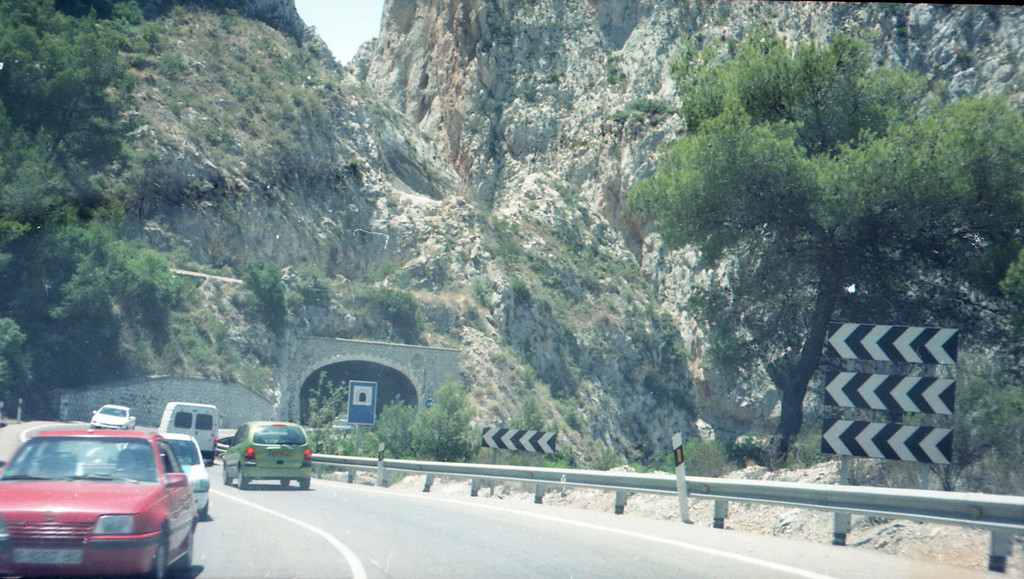 Carretera Т-332 cerca del castillo de Calpe