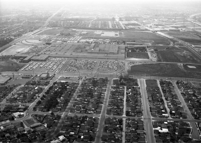 Ford Motor Co. Mercury Plant, Pico Rivera, looking southwest