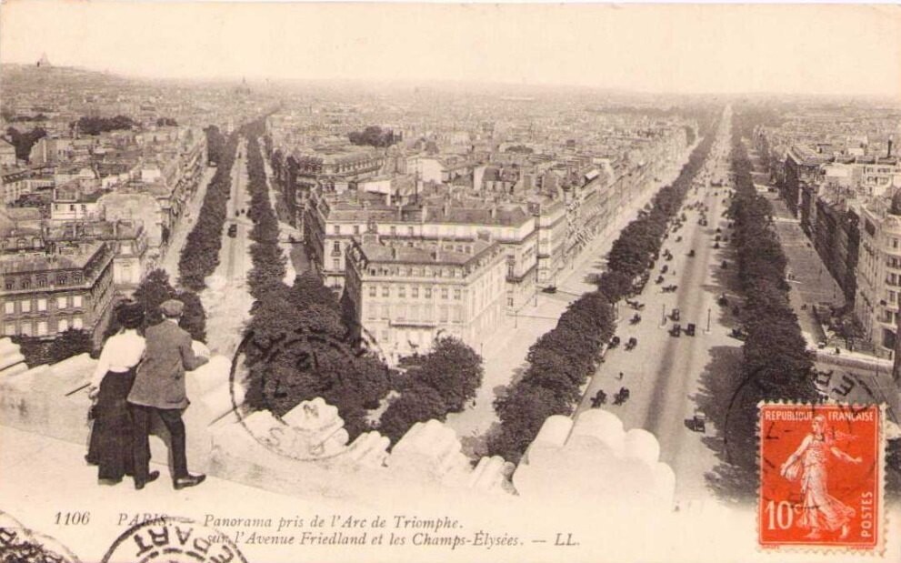 Panorama pris de l'Arc de Triomphe