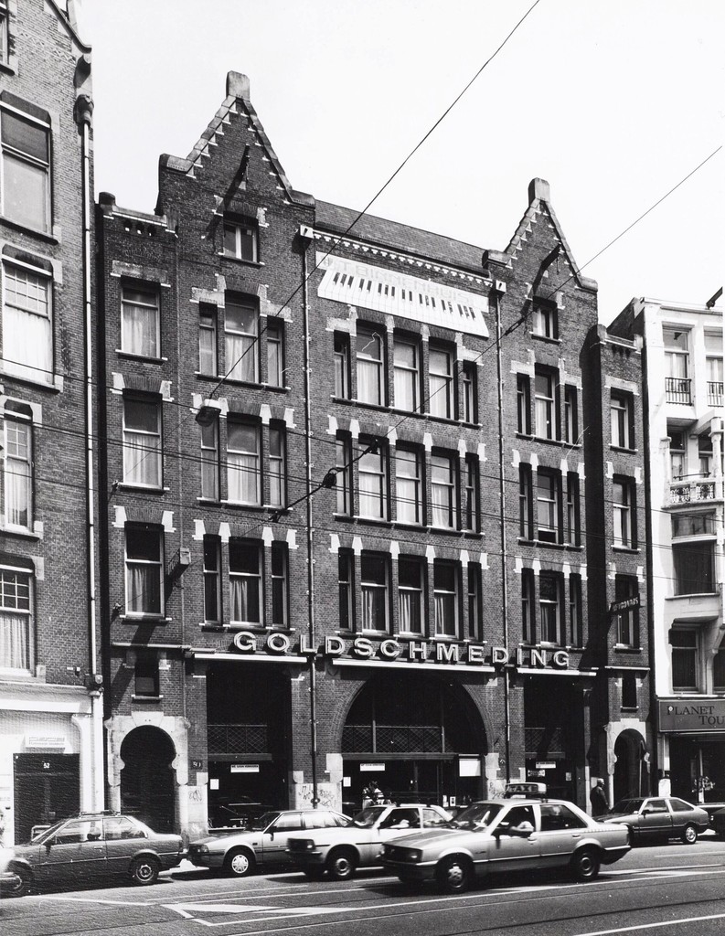 Raadhuisstraat 46-50: Piano- en orgelhandel Goldschmeding BV