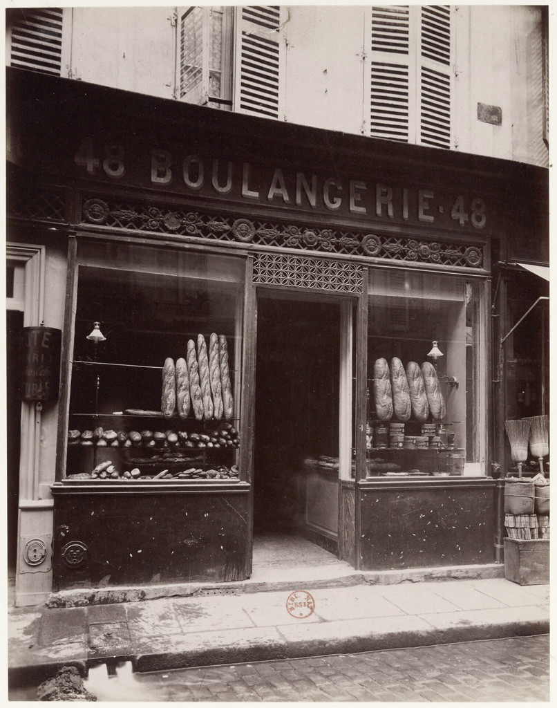 Boulangerie: 48 [quarante-huit] Rue Descartes