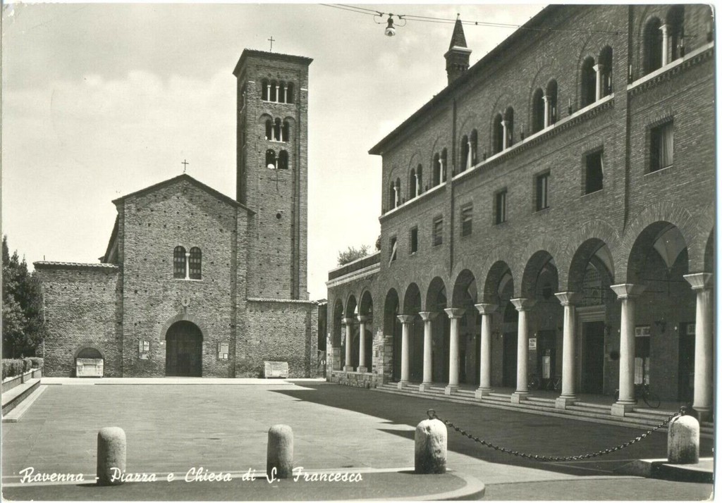 Ravenna, Piazza e Chiesa di San Francasco