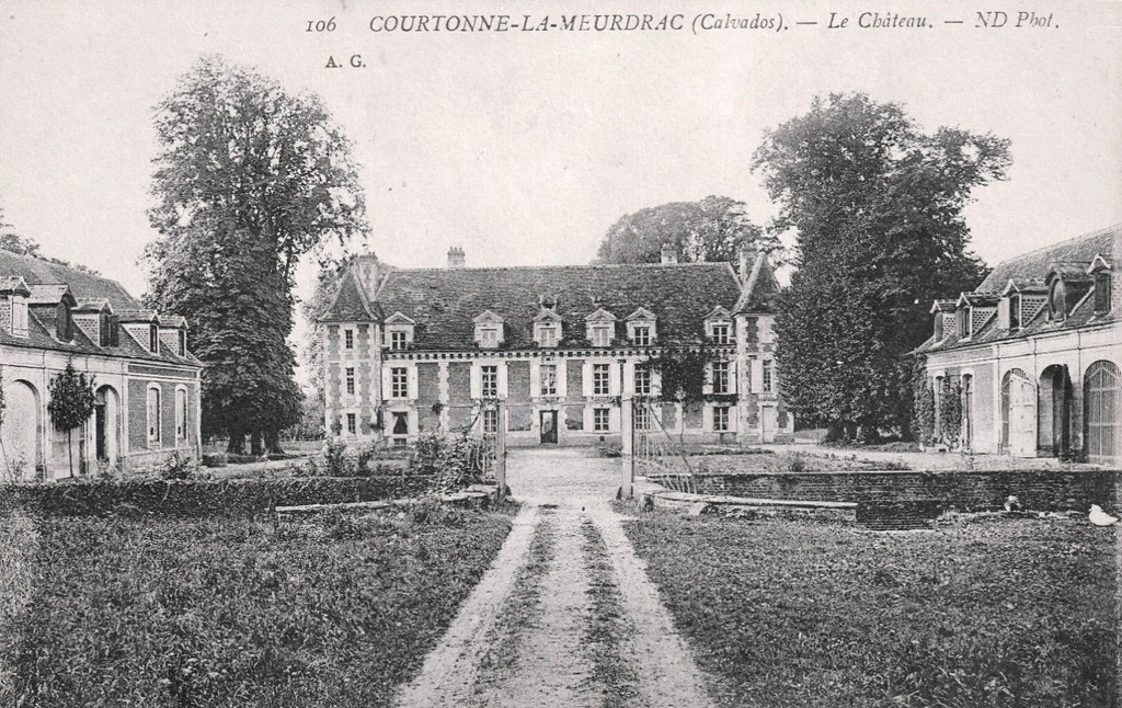 Courtonne-la-Meurdrac. Le Château