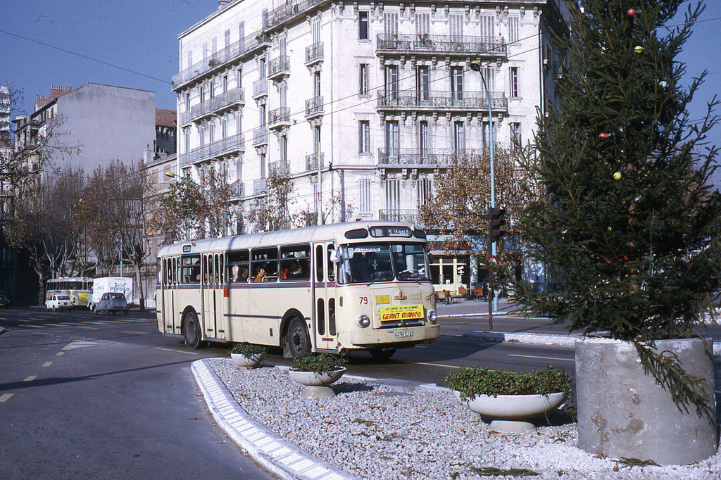 Toulon. Place Gabriel Péri