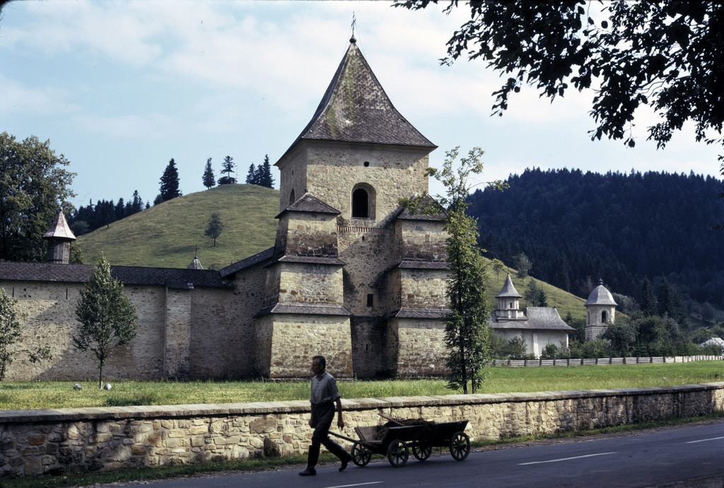 Mănăstirea Suceviţa. Turnul de colt al zidului