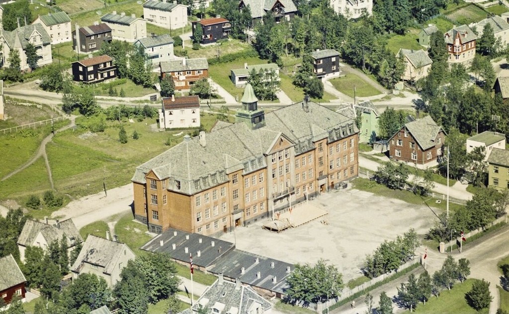 Skolegata 16, Kongsbakken videregående skole i Tromsø