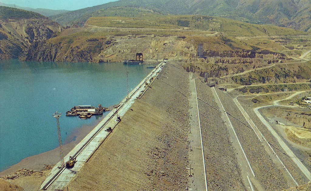 Chorvoq dengizidagi gidroelektrostantsiya