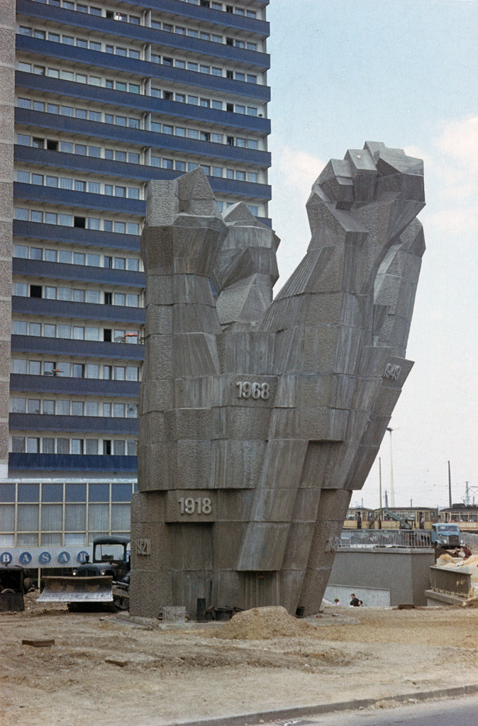 Monument der revolutionären Arbeiterbewegung