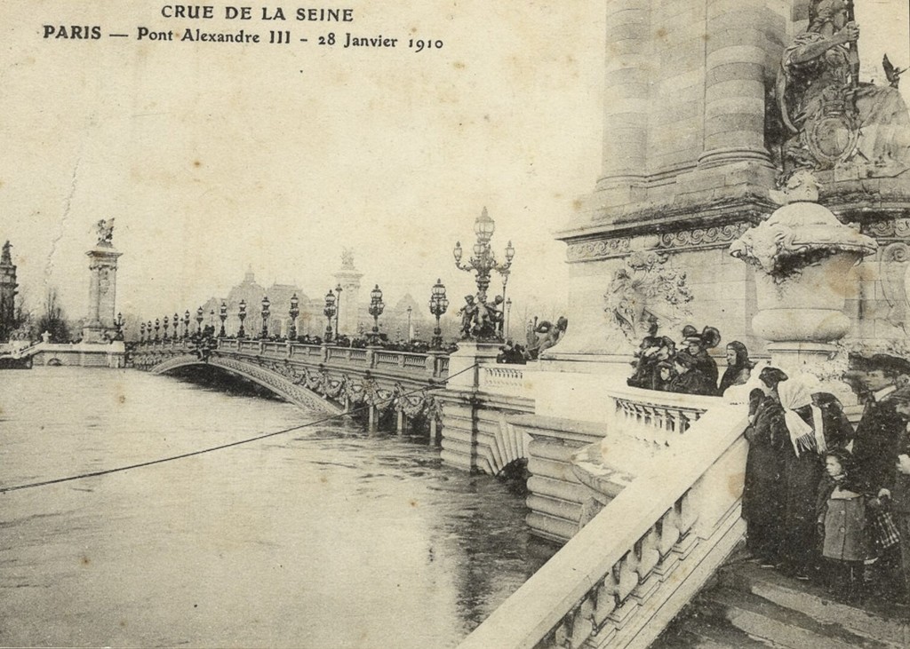 Pont Alexandre III (Great Flood)
