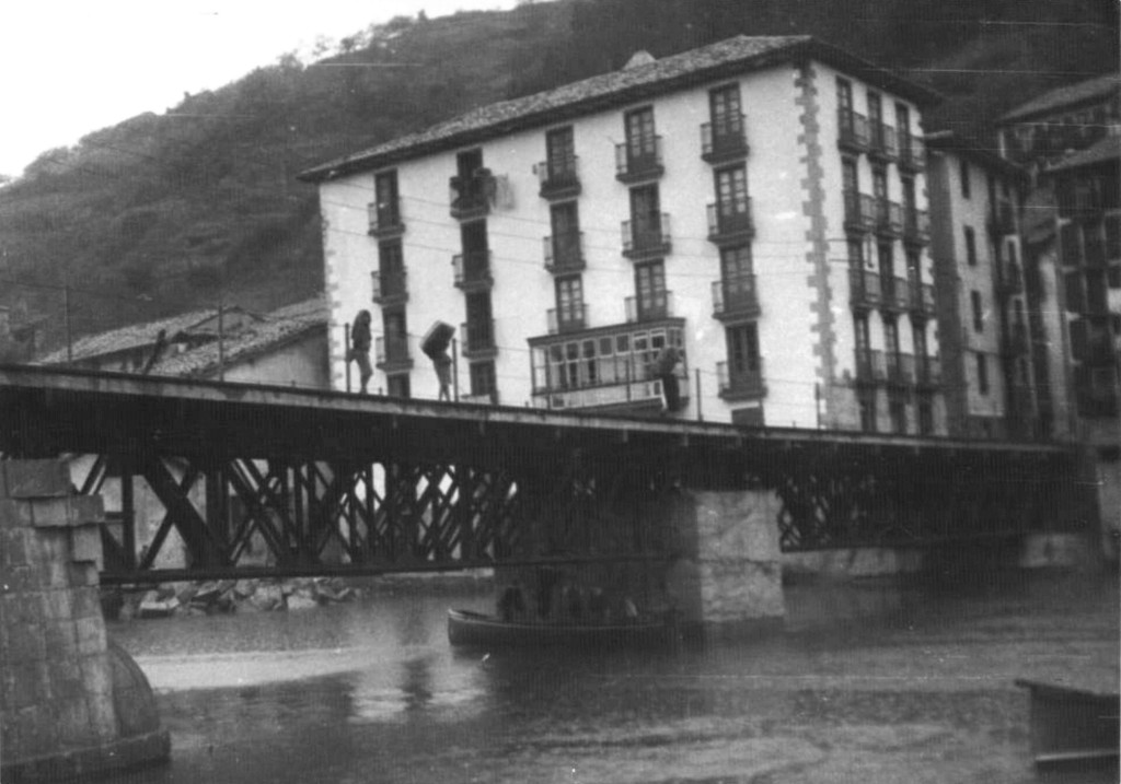 Puente nuevo de Ondarroa (reconstruido)