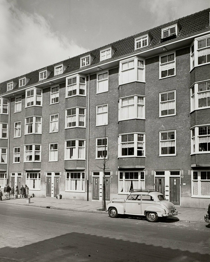 Nieuwe Uilenburgerstraat 76-82 (v.r.n.l.)