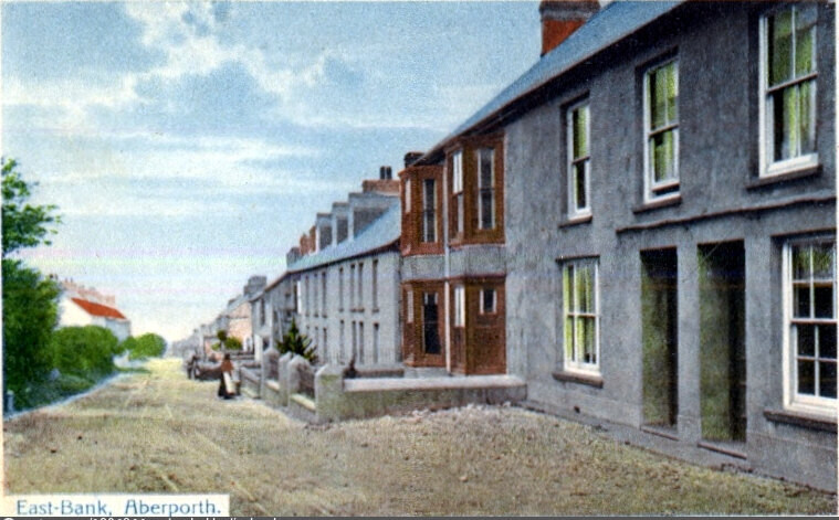 East-Bank, Aberporth
