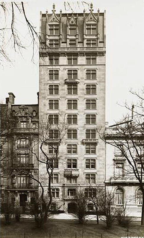 Apartment building at 1067 5th Avenue