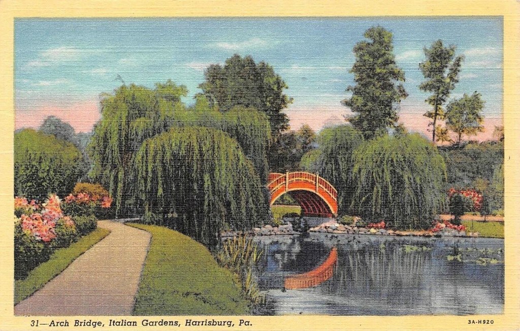 Italian Gardens. Arch Bridge
