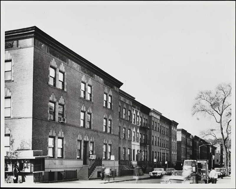 South side of unidentified block of West 138th Street